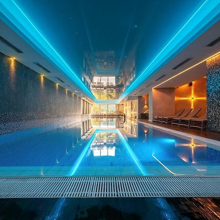 Grand Hotel Belvedere Brasov Bagian luar foto