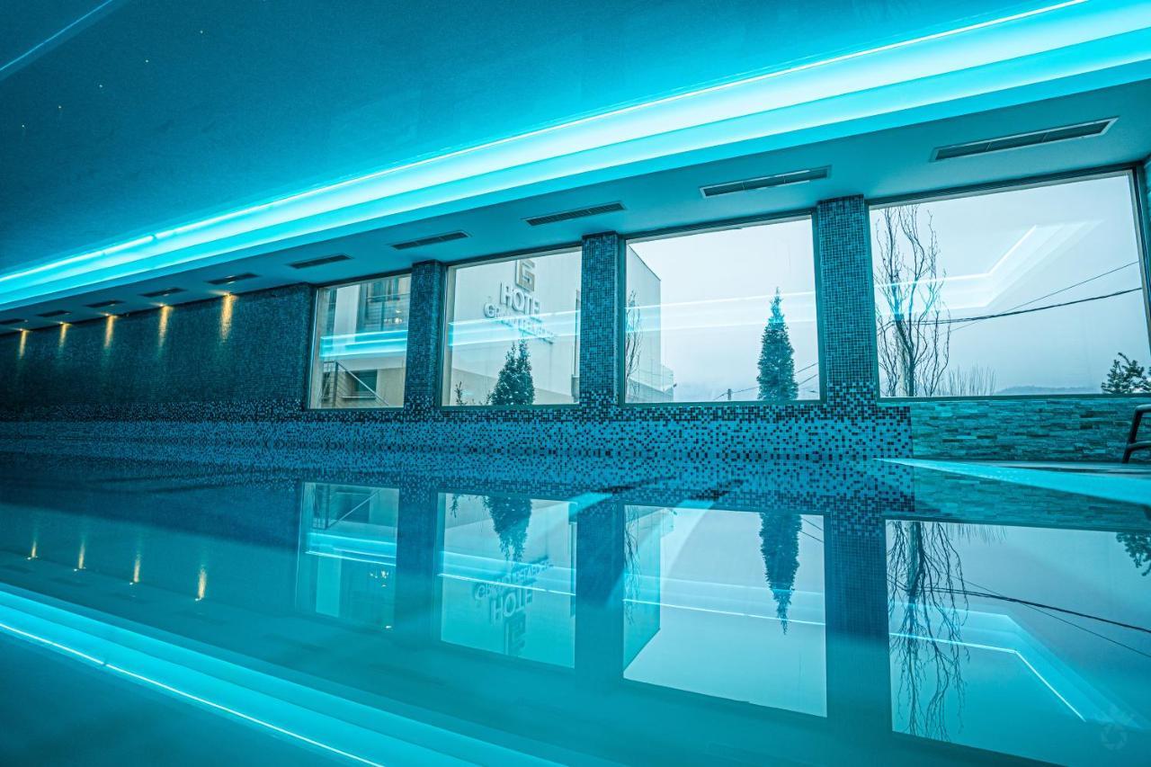 Grand Hotel Belvedere Brasov Bagian luar foto