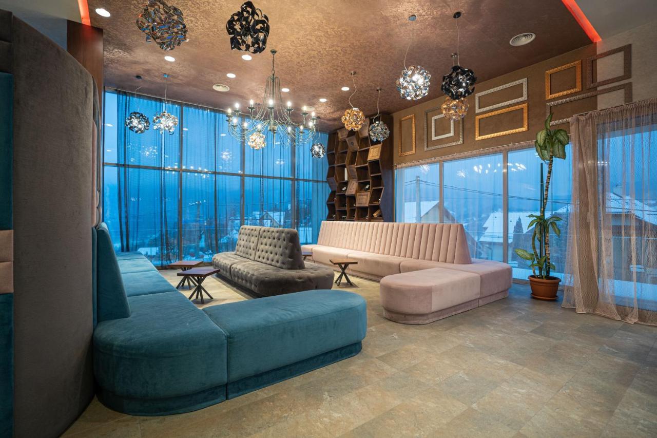 Grand Hotel Belvedere Brasov Bagian luar foto